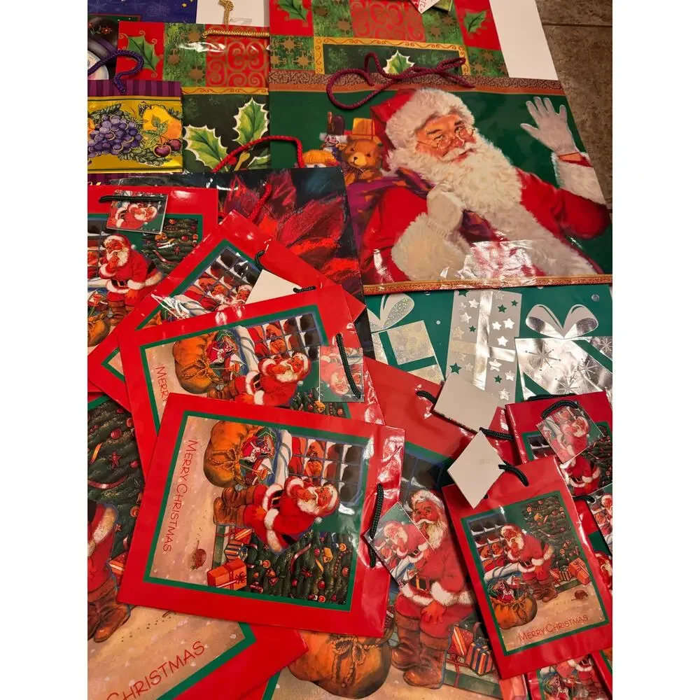 Lot of 22 Vintage Y2K Christmas Gift Bags Various Sizes 90s/00s